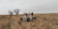 Под Волгоградом в опрокинувшемся ВАЗе покалечился водитель - Комсомольская правда