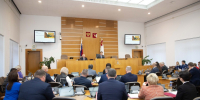 https://vologdazso.ru/upload/medialibrary/d8c/u05qams72vmm7sq3zn0ydyvsf4e7agci.jpg - Законодательное собрание