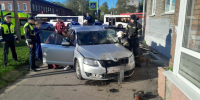 Трое жителей Вологодской области пострадали в ДТП из-за проезда на красный сигнал светофора - ProGorod35.Ru