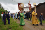 Верующие прошли более 8 километров из храма Василия Великого на Едке до Заоникиевой пустыни. Традицию возрождают после почти векового забвения.