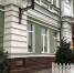 Более 40 голубых елей высаживают в кадки возле городской Администрации в Вологде - Вологда.РФ