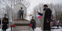 Возложение цветов в честь Дня Героев Отечества состоялось на Козицынском кладбище - Вологда.РФ