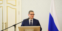 Георгий Филимонов вручил первые паспорта юным вологжанам в День Конституции Российской Федерации - Правительство Вологодской области