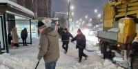 Волонтёры, бизнес и горожане Вологды объединились для уборки снега - OnlineVologda.Ru