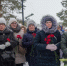 Вологжане к гвоздиками в руках на Аллее Героев на Козицинском кладбище.. - Администрация г. Вологда