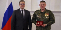 Памятные знаки «За участие в Специальной военной операции от Вологодчины» участники кадрового проекта получили из рук Губернатора области Георгия Филимонова. - Газета Маяк