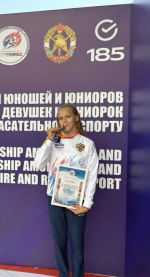 Вологжанка Ксения Гладышева стала серебряным призёром Чемпионата мира по пожарно-спасательному спорту в соревновании по подъёму по штурмовой лестнице.